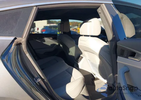 2019 Audi A5 45 Premium z USA, uszkodzony, nr VIN WAUENCF5XKA074662